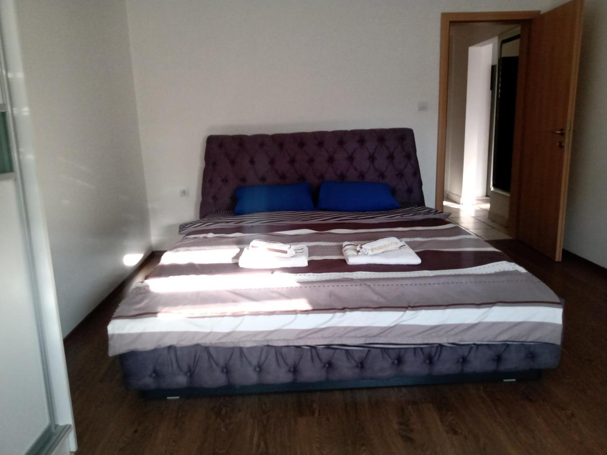 Central Lux Apartment Скопье Экстерьер фото